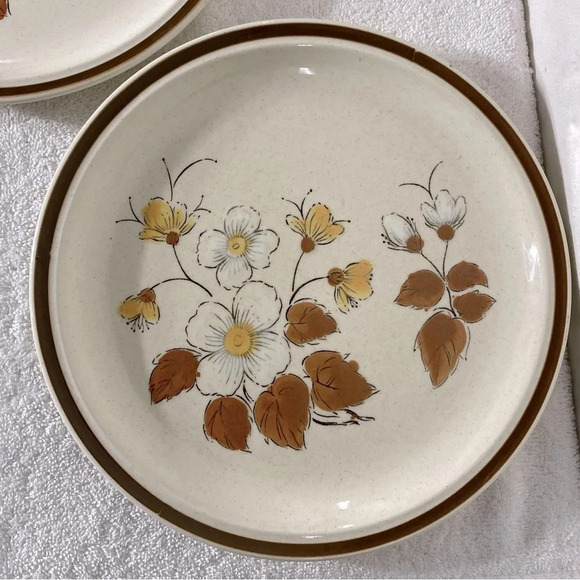 Vintage Forma Stone Hand Painted Stoneware  Dinner Plates x2 - Picture 1 of 9